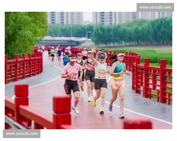 赛道巾帼:女车手用速度碾碎偏见,娱你安利她的破界人生 赛道巾帼:女车手用速度碾碎偏见,娱你安利她的破界人生